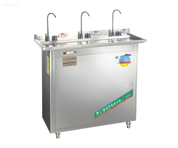 IC卡飲水機(jī)-刷卡飲水機(jī)-自助飲水機(jī)-校園飲水機(jī)-感應(yīng)卡飲水機(jī)-飲水機(jī)ic卡控制器ＩＣ飲水機(jī)，學(xué)生直飲水、學(xué)校直飲水、學(xué)生直飲水 data-cke-saved-src="/UploadFiles/chanpin_UploadFiles_7571/200707/20070731113003710.jpg" src="/UploadFiles/chanpin_UploadFiles_7571/200707/20070731113003710.jpg"